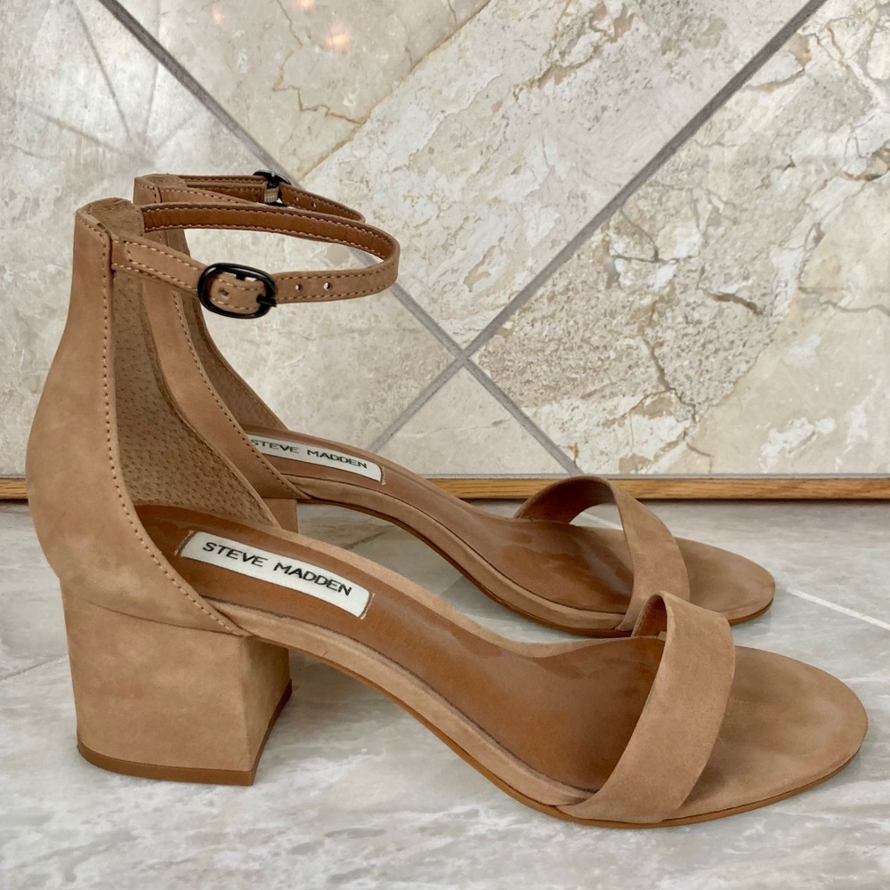 Steve Madden Heels. 7 1/2 M. NWOT.